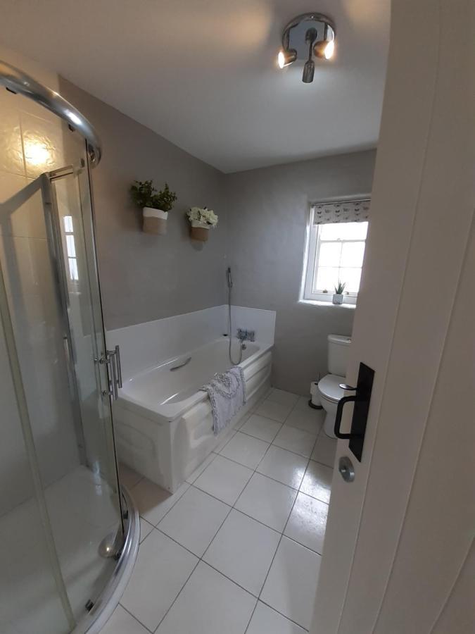 Ballymultimber Cottages - Mountain Views Near Beach Limavady Ngoại thất bức ảnh